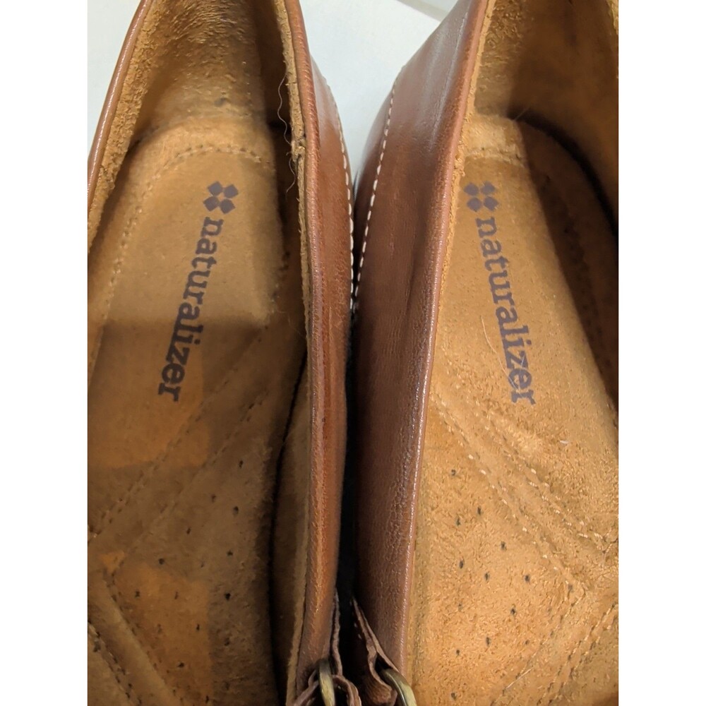 NATURALIZER Women's  Mary Janes 6 1/2 Brown Leather Cottagecore Preppy Casual - Picture 2 of 4